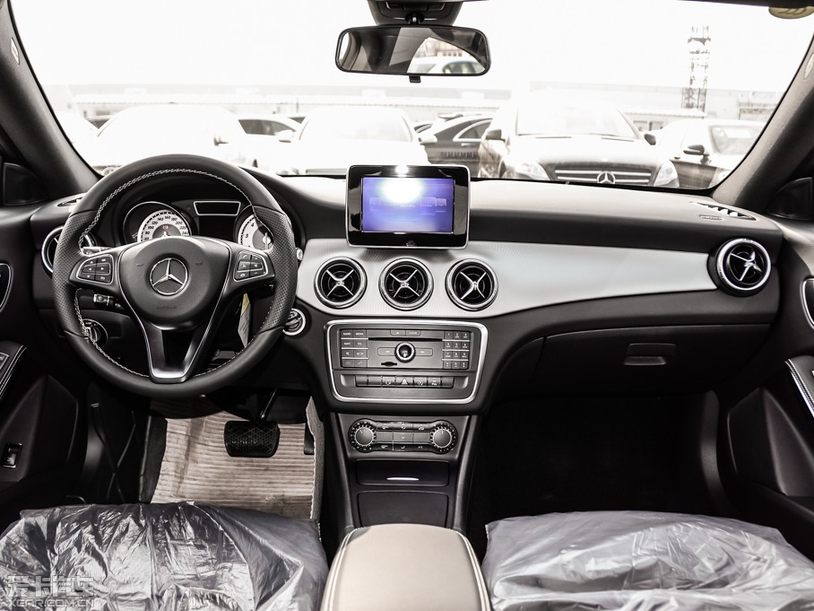 2015��YCLA CLA 200 �r����