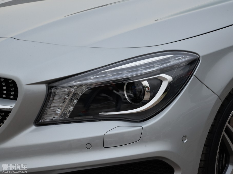 2015YCLA CLA 220 4MATIC