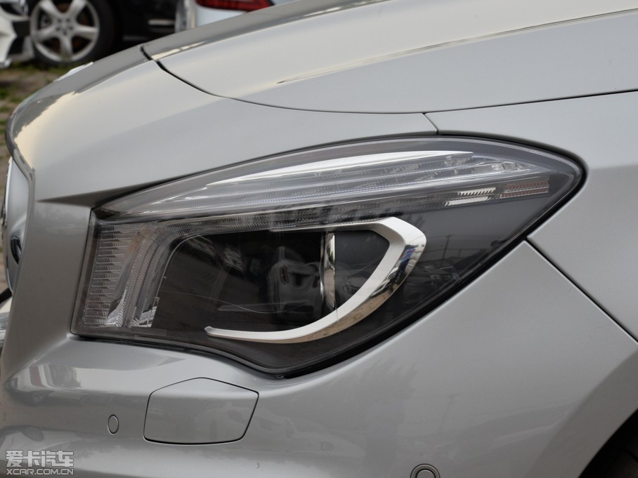 2015YCLA CLA 220 4MATIC