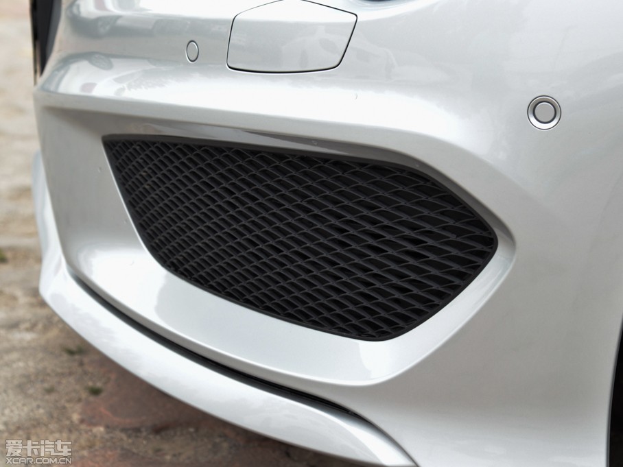 2015YCLA CLA 220 4MATIC