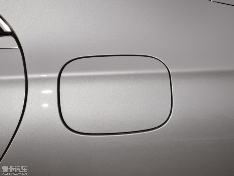 2015YCLA CLA 220 4MATIC