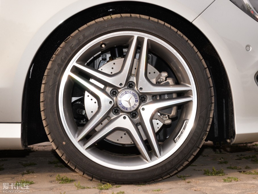 2015YCLA CLA 220 4MATIC