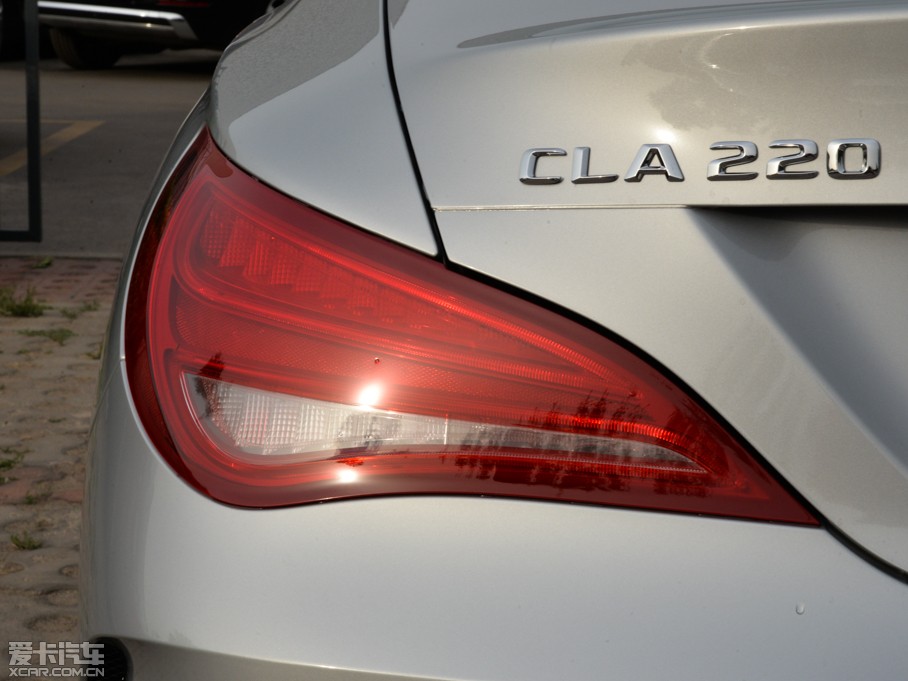 2015YCLA CLA 220 4MATIC