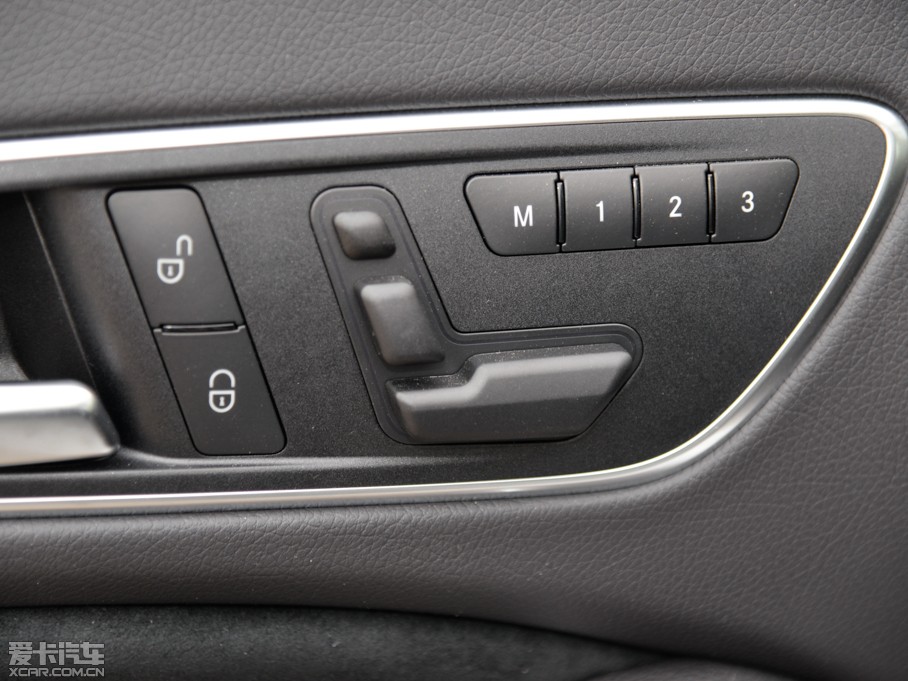 2015YCLA CLA 220 4MATIC