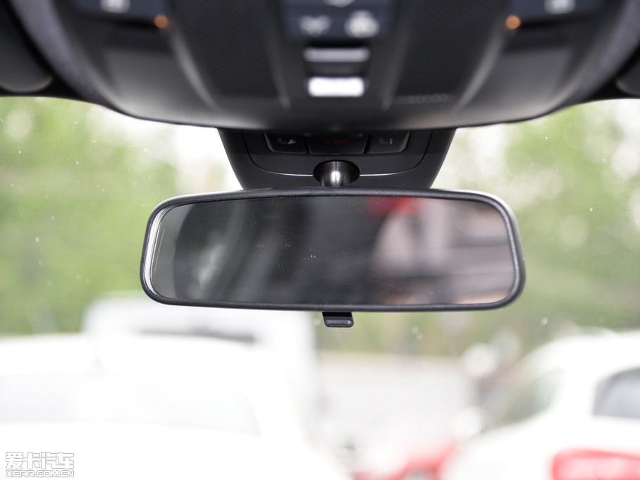 2015YCLA CLA 220 4MATIC