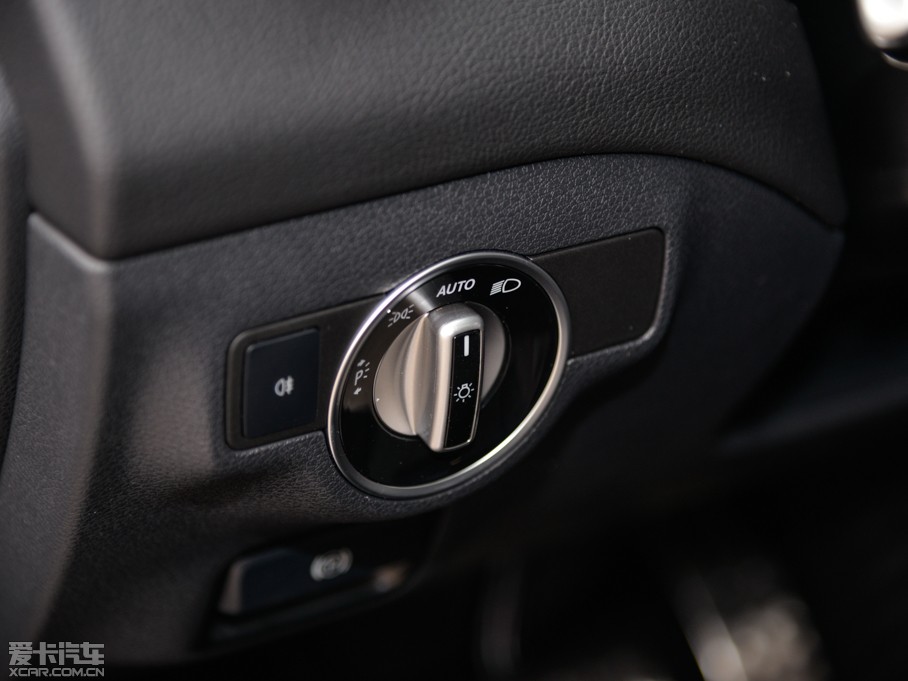 2015YCLA CLA 220 4MATIC