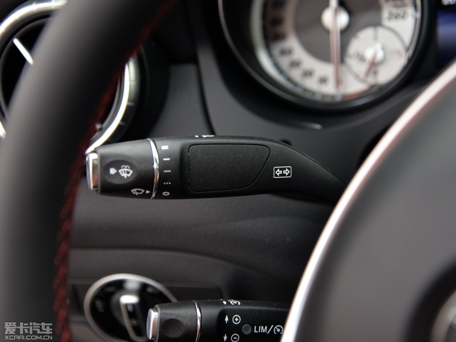 2015YCLA CLA 220 4MATIC