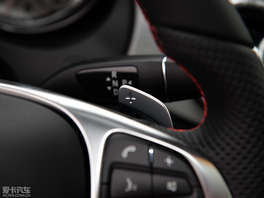 2015YCLA CLA 220 4MATIC