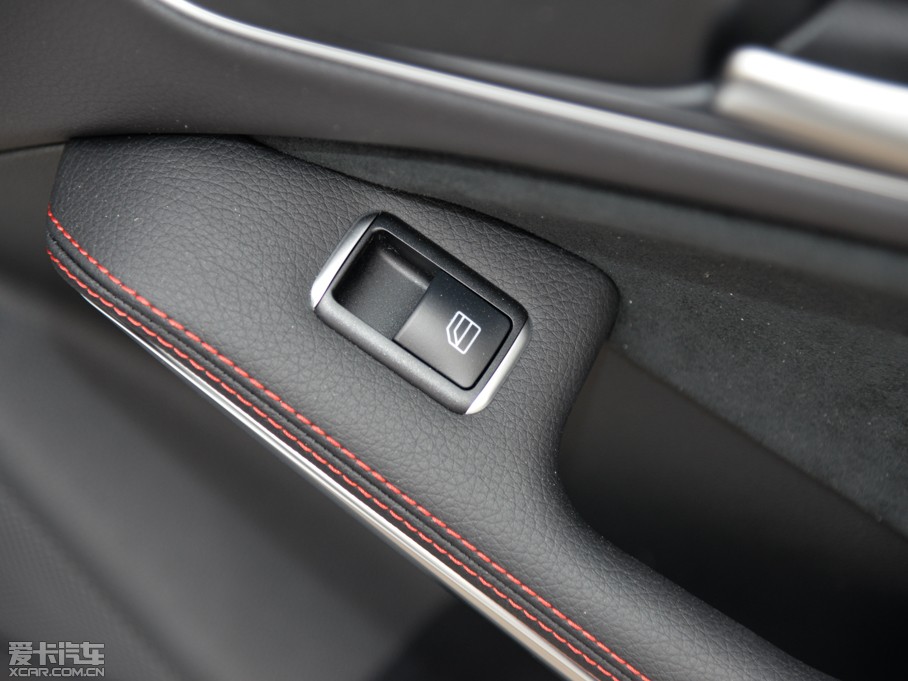 2015YCLA CLA 220 4MATIC