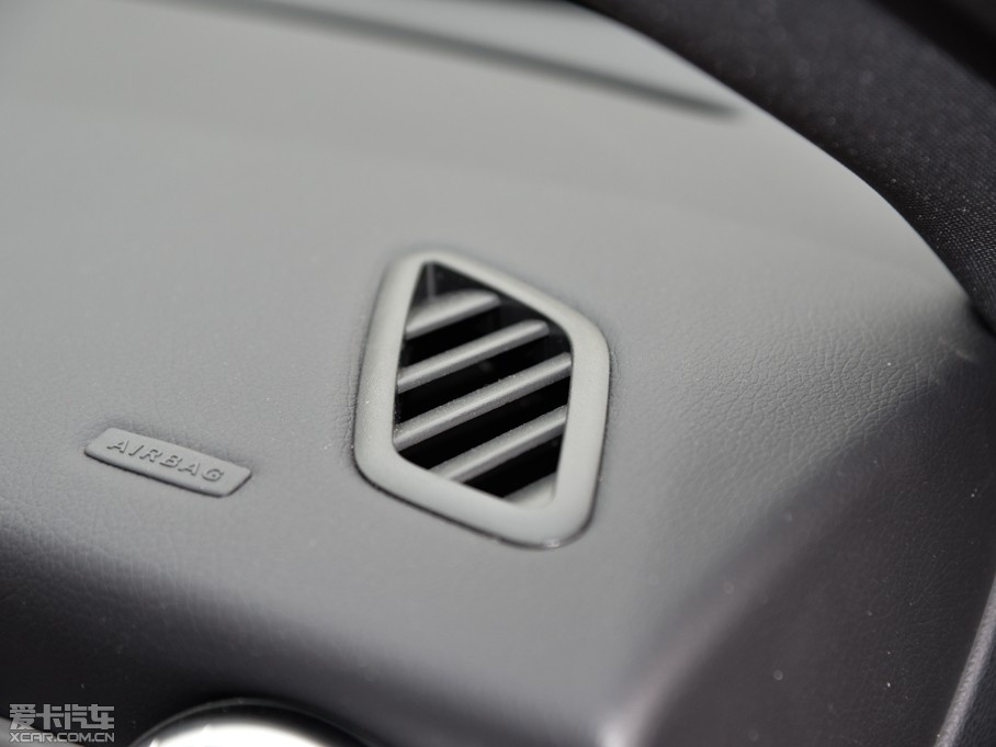 2015YCLA CLA 220 4MATIC