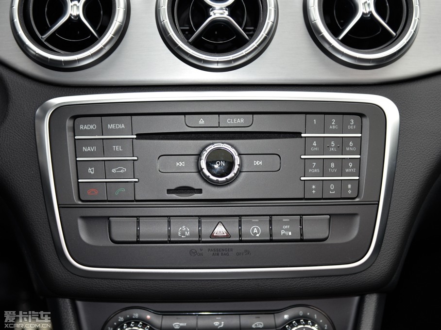 2015YCLA CLA 220 4MATIC