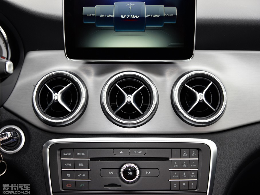 2015YCLA CLA 220 4MATIC