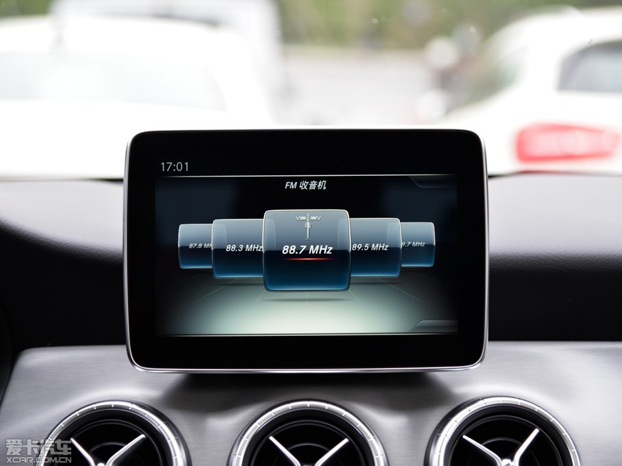 2015YCLA CLA 220 4MATIC