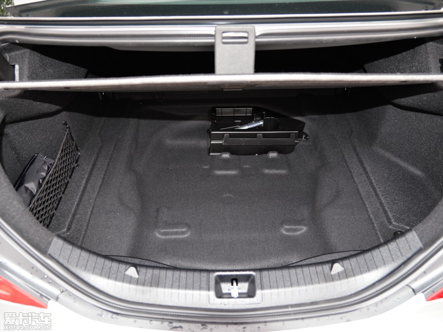 2015YCLA CLA 220 4MATIC