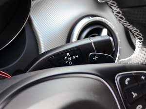 2015��CLA 200 �r���� �п؅^