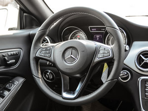 2015��CLA 200 �r���� �п؅^