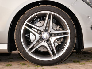 2015��CLA 220 4MATIC ����(ji��)���^