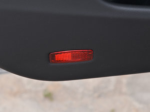 2015��CLA 220 4MATIC ���g����