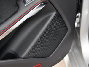 2015��CLA 220 4MATIC ���g����