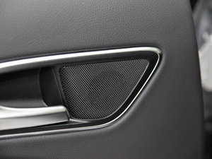 2015��CLA 220 4MATIC ���g����