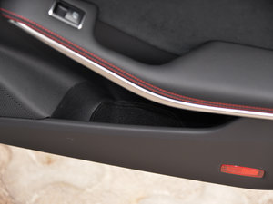 2015��CLA 220 4MATIC ���g����