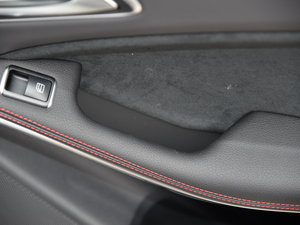 2015��CLA 220 4MATIC ���g����