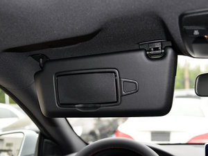 2015��CLA 220 4MATIC ���g����