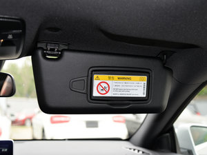 2015��CLA 220 4MATIC ���g����