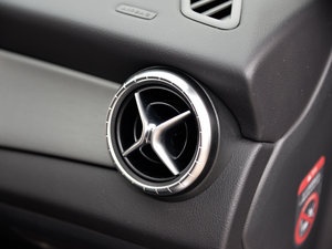 2015款CLA 220 4MATIC 中控区