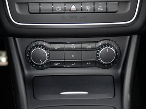 2015款CLA 220 4MATIC 空调调节