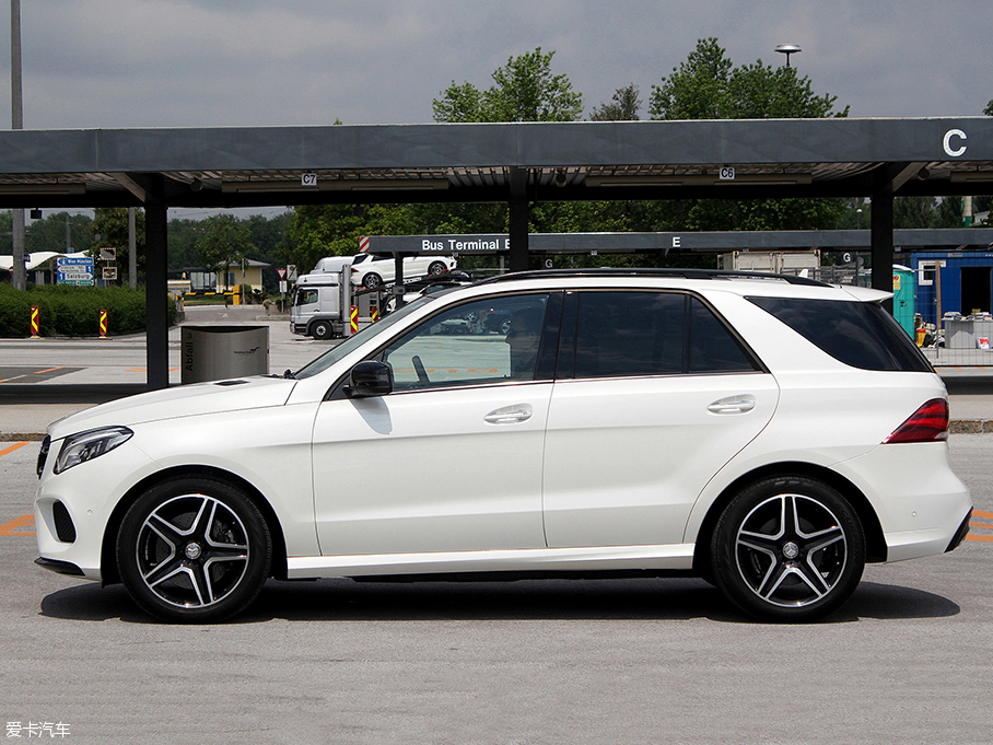 2016YGLE GLE 400 4MATIC