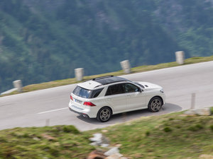 2016GLE 400 4MATIC w^