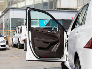 2016GLE 400 4MATIC {λ܇T