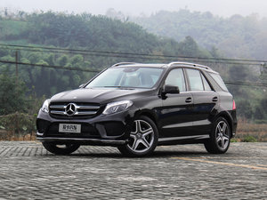 2016款GLE 400 4MATIC 左前45度