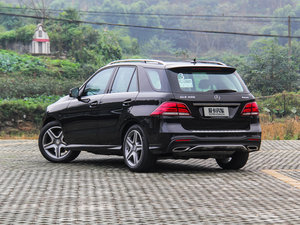 2016款GLE 400 4MATIC 左后45度
