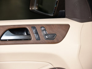 2016款GLE 400 4MATIC 空间座椅