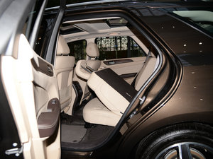 2016款GLE 400 4MATIC 空间座椅
