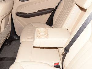 2016款GLE 400 4MATIC 空间座椅