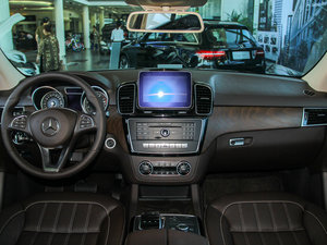 2016GLE 320 4MATIC  ȫ