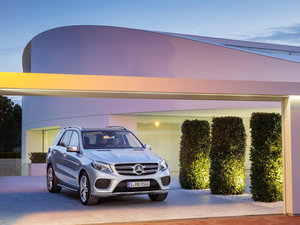 2016GLE 500e 4MATIC w^