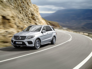 2016GLE 500e 4MATIC w^