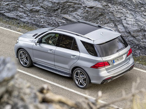 2016款GLE 500e 4MATIC 整体外观