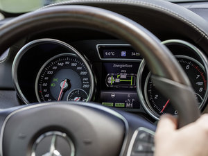 2016GLE 500e 4MATIC п؅^