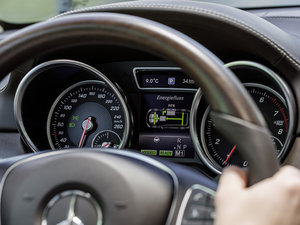 2016GLE 500e 4MATIC п؅^