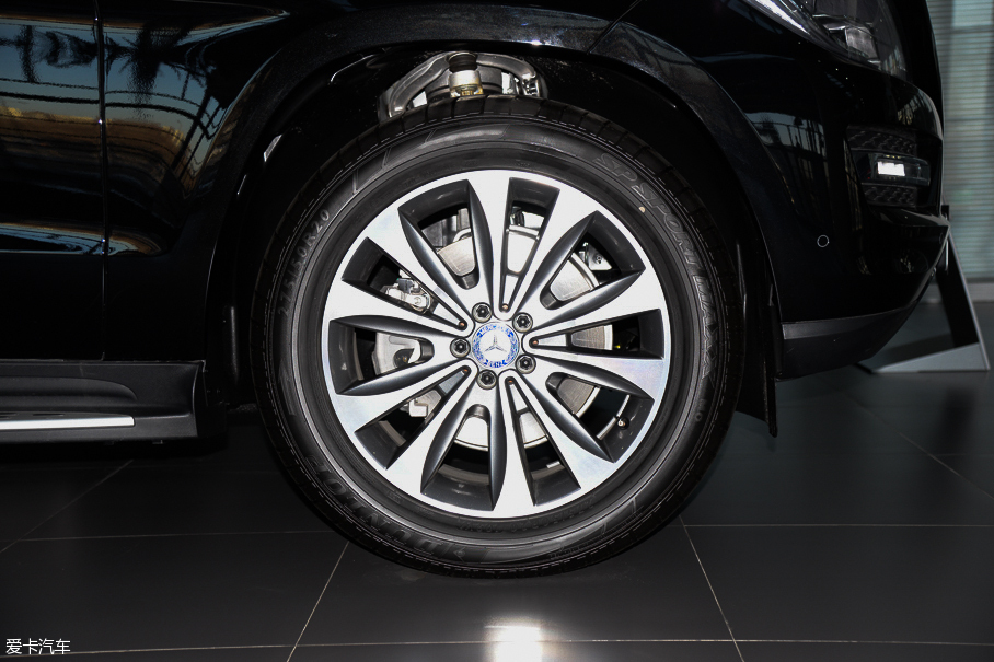 2015YGL GL 400 4MATICA