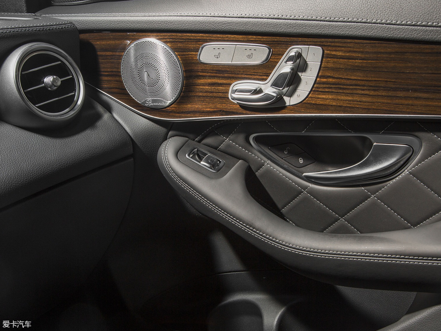 2016��YGLC(����) GLC 300 4MATIC 