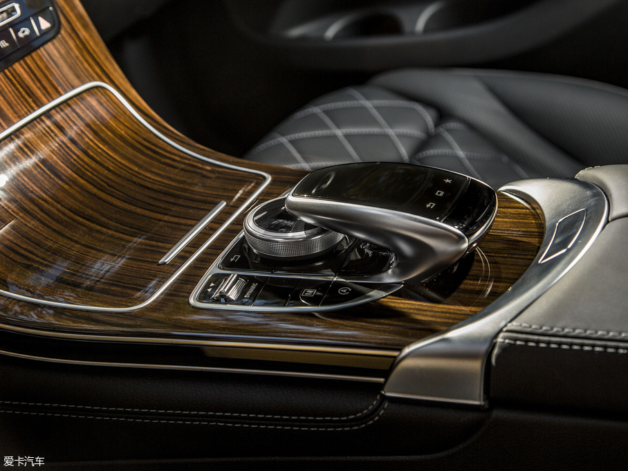 2016��YGLC(����) GLC 300 4MATIC 