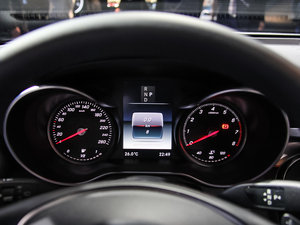 2016款GLC 250d 4MATIC 中控区