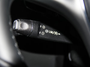 2016款GLC 250d 4MATIC 中控区
