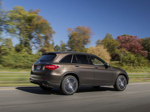 2016款GLC 300 4MATIC  整体外观